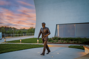A bronze statue of President John F. Kennedy